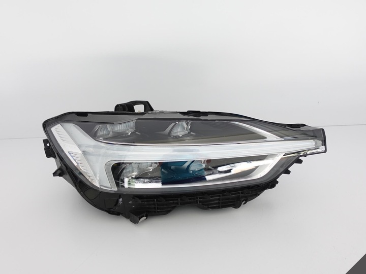 фото №1, Volvo xc60 ii 2 17- лампа повний led систем права eu