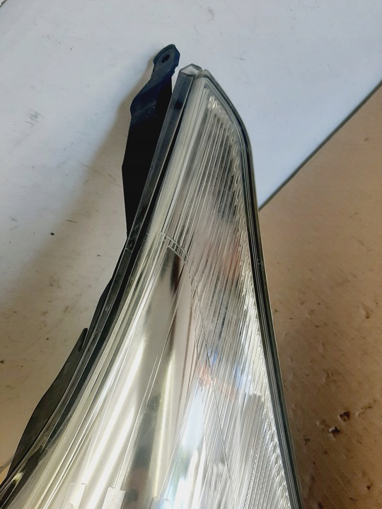 фото №7, Лампа левая левый перед линза toyota avensis t27 годы 2009-2011 англичанин