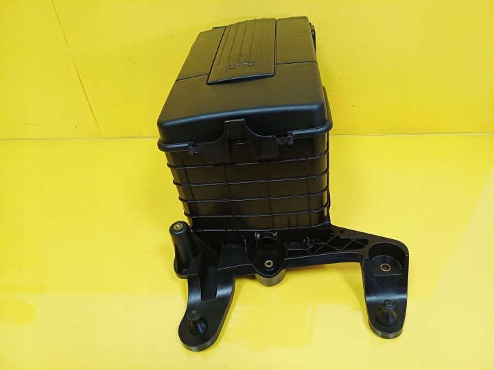 фото №7, Корпус na акумулятор комплектна vw golf v plus 1k0915335c / 1k0915443a nr2
