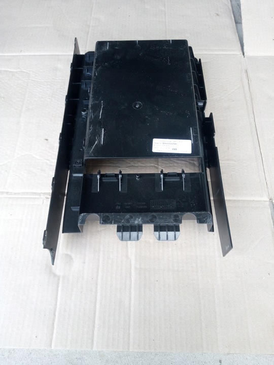 фото №6, Audi a4 b8 a5 шторка подлокотника сиденья зад 8k0885944