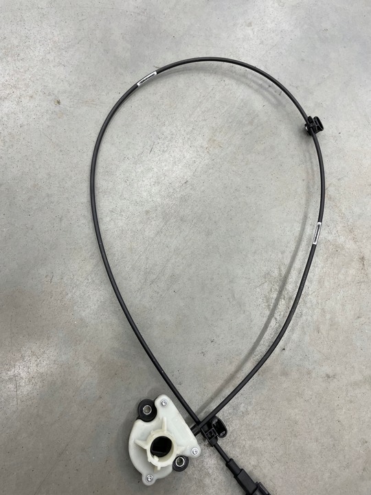 фото №3, Трос тягa замка капота q5 80a оригінал