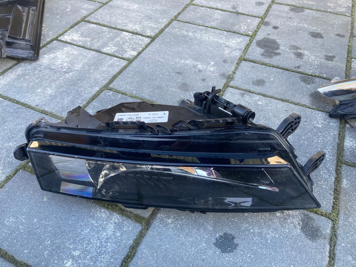 фото №1, Галоген octavia iii 12-