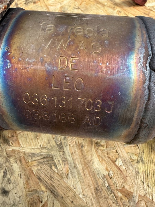 фото №9, Колектор випускний каталізатор seat ibiza iv 6j,6p 1.4 16v cgg 036131703j