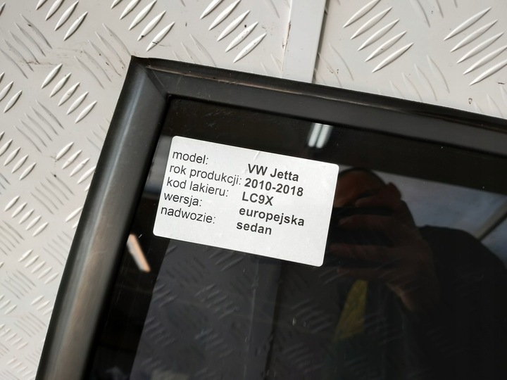 фото №8, Vw jetta vi 5c 10-18 sedan дверь задние левая зад комплект цвет lc9x оригинальный номер