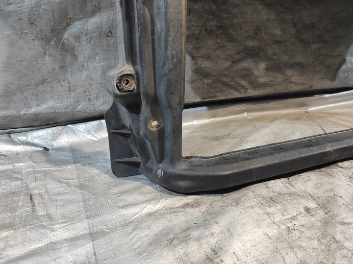 фото №3, Pas переднє підсилювач + замок капота vw new beetle 2.0b 1c0805594