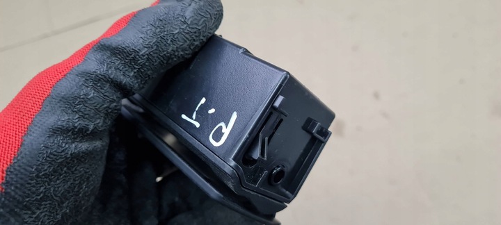 фото №11, Sq8 4m rsq8 q8 попільничка права праві зад задня 24r 4g8857406a