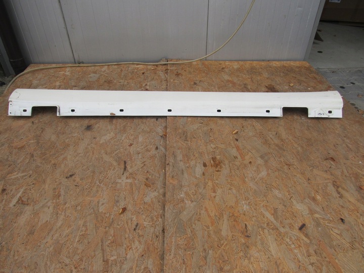 фото №1, Mercedes cls w218 218 amg поріг планка порогова права a2186900240