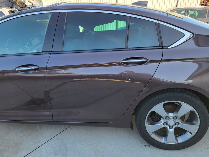 фото №1, Opel insignia b 17r двері ліві задні зад hb z41s