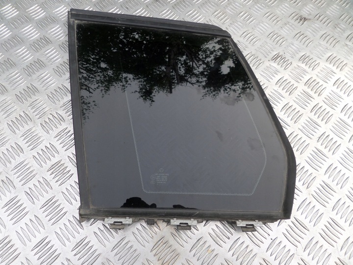 фото №1, Левая стекло боковая mercedes glk w204 a2046702512