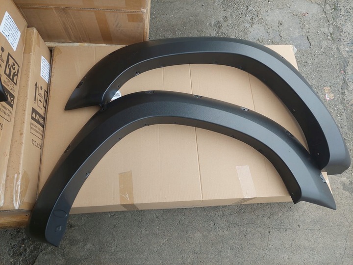 фото №6, Dodge ram v 2019-2024 накладка накладки крила комплект з nitami структура