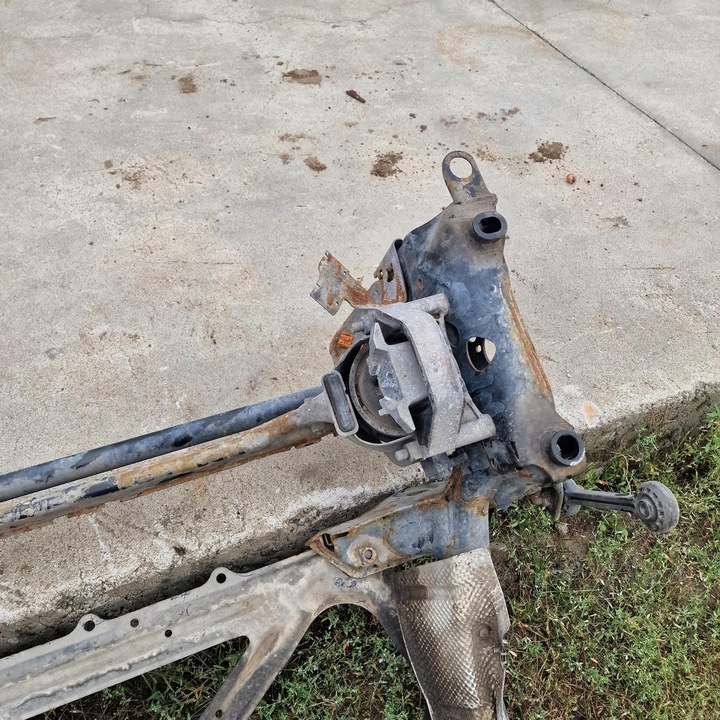 фото №8, Підрамник подушки двигуна a6 c7 kpl