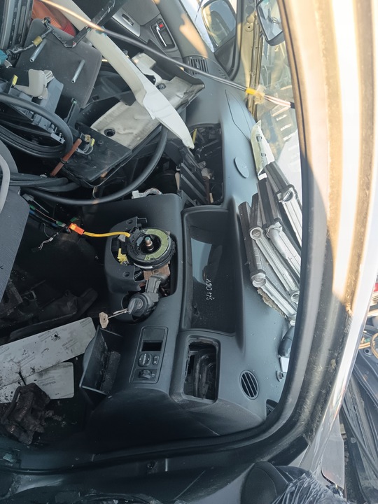 фото №13, Toyota corolla e12 2002-08 прокладка двері кузовна ліва права перед зад