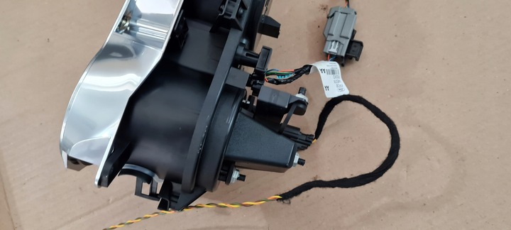 фото №6, Mustang vi рестайлінг gt чашка na напої підсклянник fr3b-63045p28-a