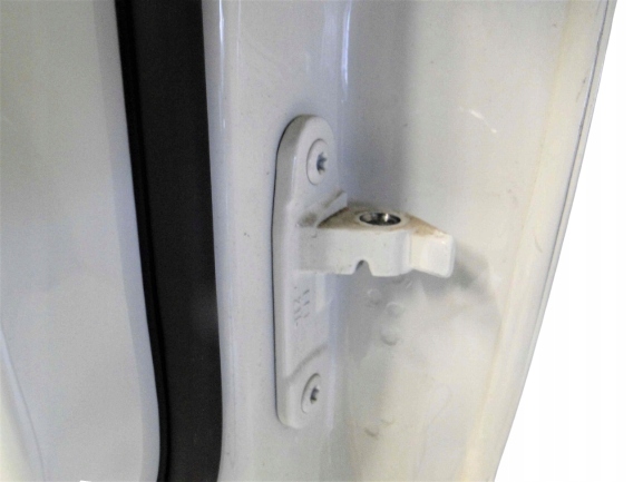 фото №1, Mercedes cla 117 петля двері задні ліві