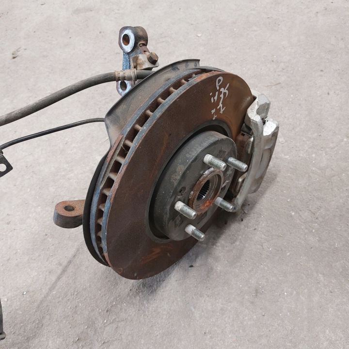 фото №13, Hyundai ix35 1,7crdi 2013 поворотна опора права перед + супорт + диск нова