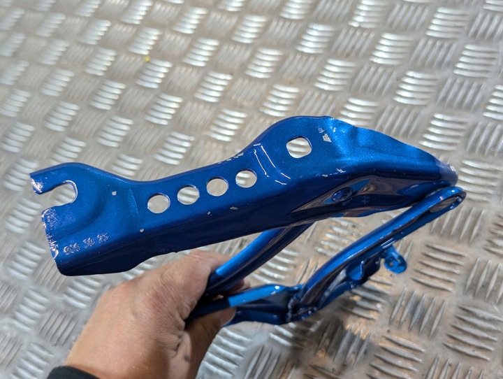 фото №11, Skoda enyaq 5la петля капота левый правый