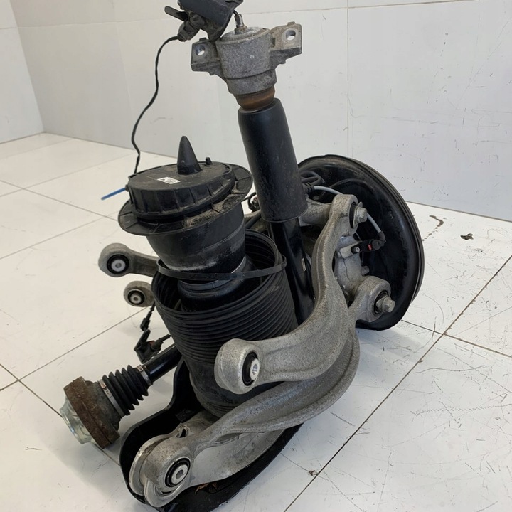 фото №10, Поворотна опора права зад важелі підвішування піввісь amortyzato audi sq7 q7 4m 18r