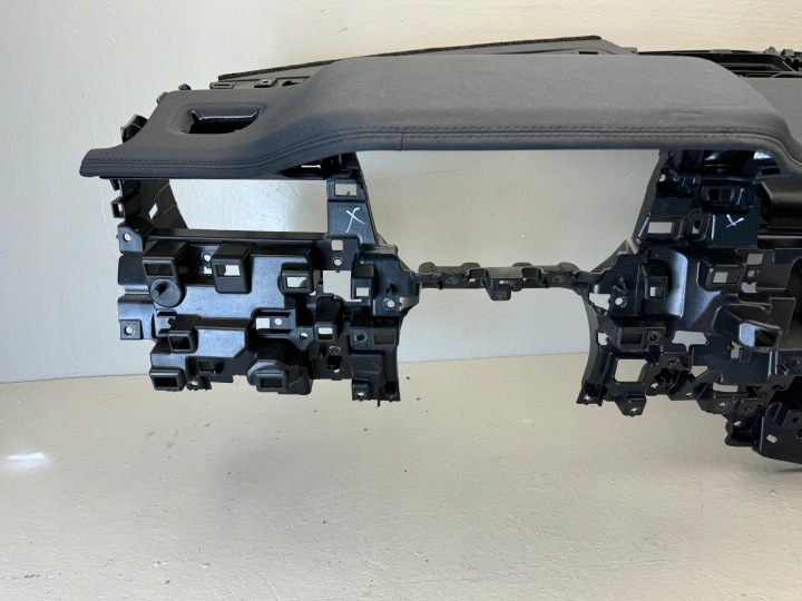 фото №12, Range rover sport 2023r торпедо капот консоль 106091995c