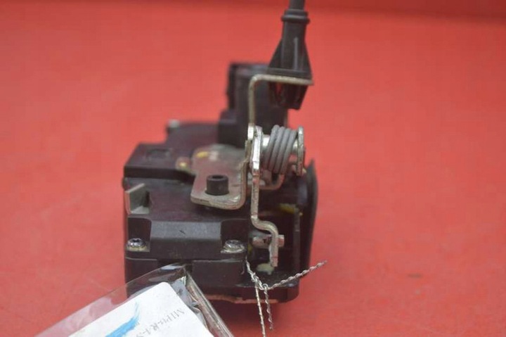 фото №7, Замок двері праві перед переднє eu 6008912-00-c tesla модель s 12-20