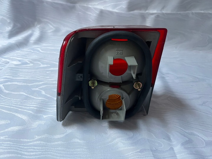 фото №8, Лампа задняя правая 90-95 оригинал valeo peugeot 405