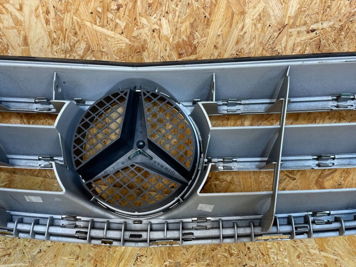 фото №11, Решітка радіатора бампера перед mercedes c w204 рестайлінг a2048800023
