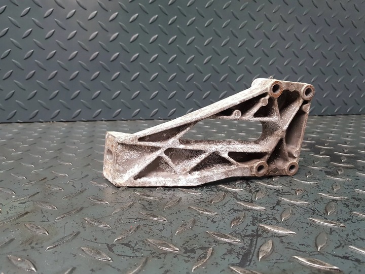 фото №6, Лапи ліва кріплення двигуна bmw 5 e34 520i 525i m50b25nv