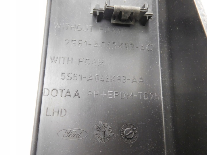 фото №7, Торпедо роздавальна, консоль ford fiesta 2006-2008 oem номер 1357717