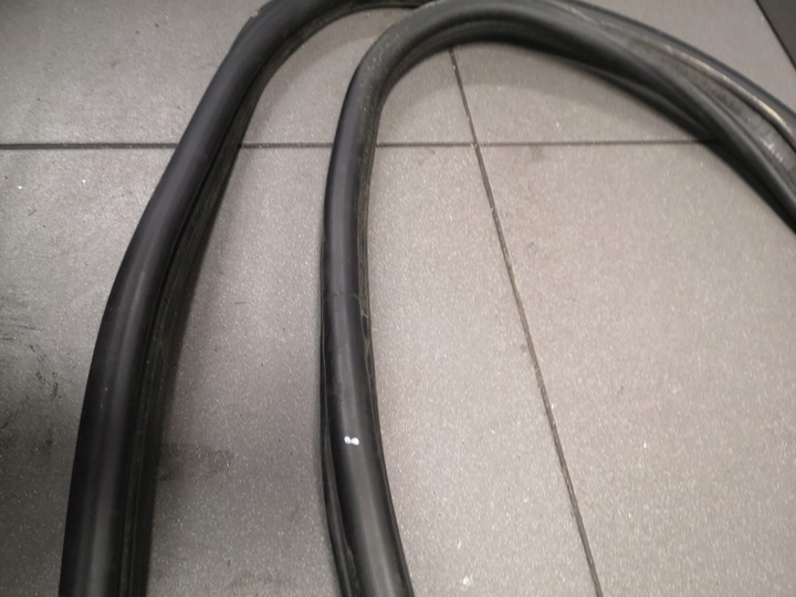 фото №7, Прокладка крышки багажника audi a8 d3