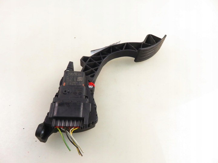 фото №8, Потенціометр газу ford focus mk2 ii turnier 1.8 tdci - kkda 4m519f836ah