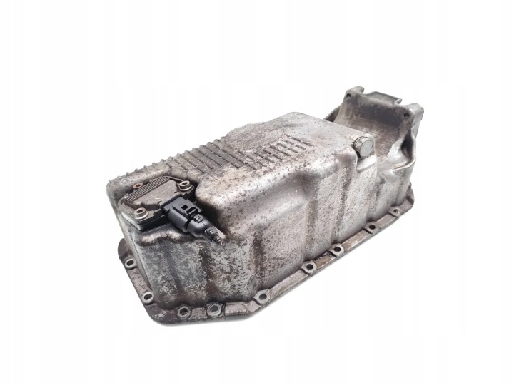 фото №8, Vw golf піддон масла 1.6 16v бензин 77kw 105 hp 030103603q 1j0907660b