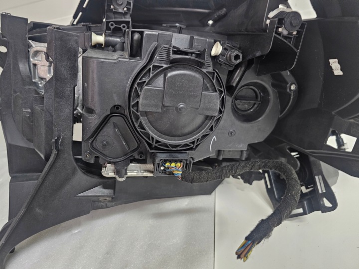 фото №10, Фара передня права bmw x5 e70 рестайлінг 7221892 bi-xenon
