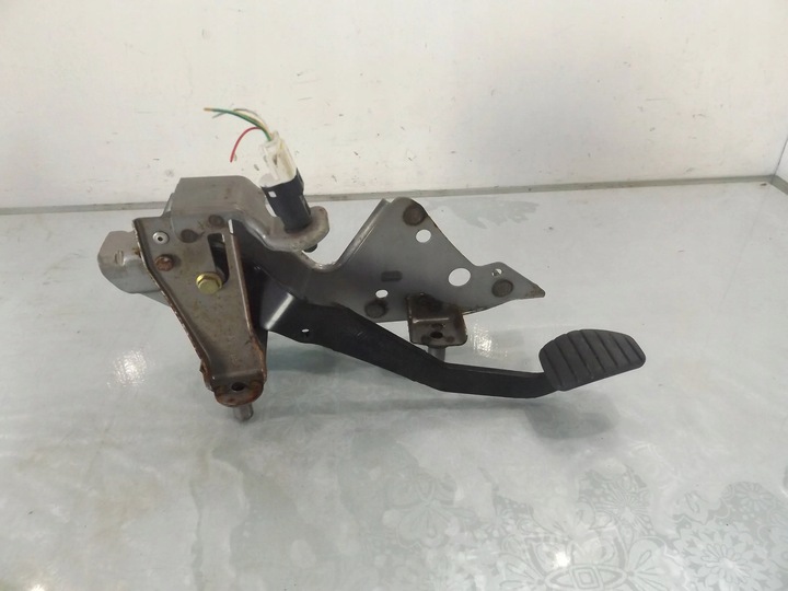 фото №3, Modus педаль тормоза