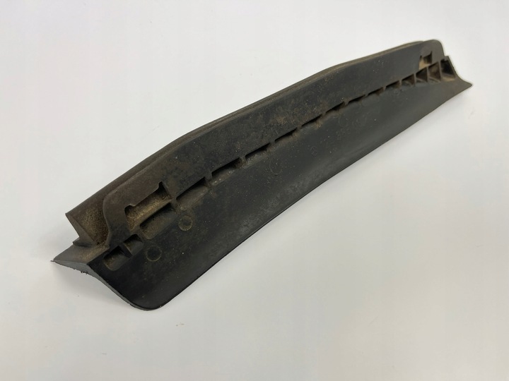 фото №9, Защита прокладка правая бампера заднего зад mercedes w124 1248850623