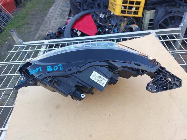 фото №8, Лампа передня права peugeot 208 2008 ii led 19- європа