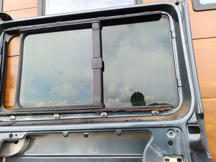 фото №11, Vw t5 дверь сдвижные правое стекло ld7u