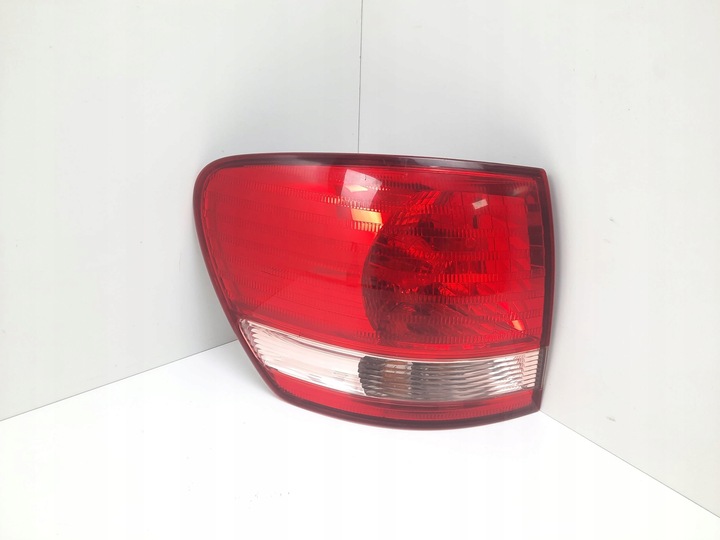 фото №7, 2002 toyota avensis verso лампа задня