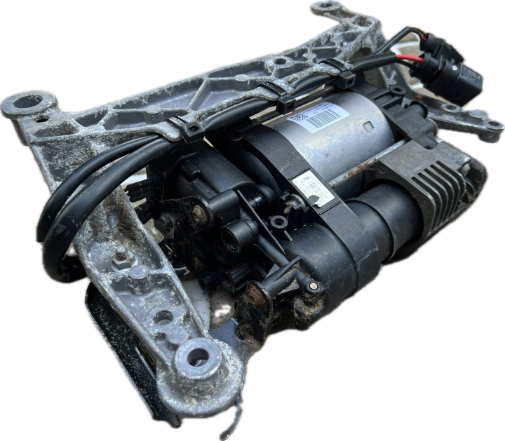 фото №8, Touareg cayenne audi q7 компрессор кондиционера подвески 7p0616006f