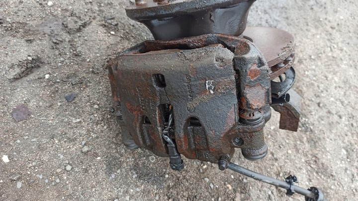 фото №10, Поворотна опора права iveco daily спарка 35c 50c 11+