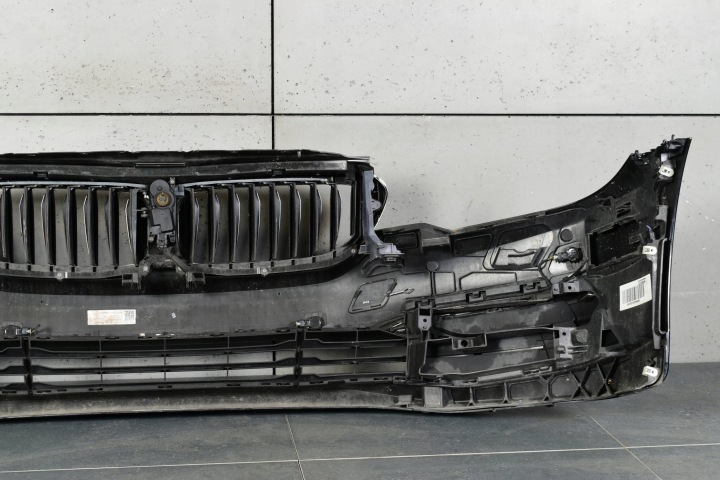 фото №15, Bmw 5 g30 g31 передний рестайлинг бампер передний перед решётка жалюзи базовый