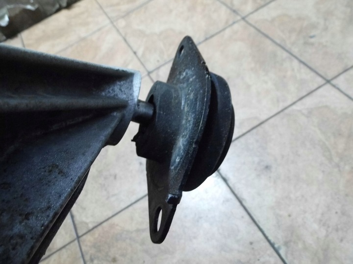 фото №6, Laguna ii 1.9dci 05' лапи підтримка кронштейн 8200000023