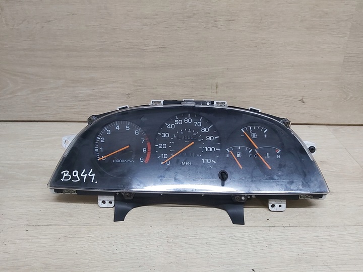 фото №1, Toyota celica v gt4 st185 2,0 turbo спідометр  прилади 83010-2d770