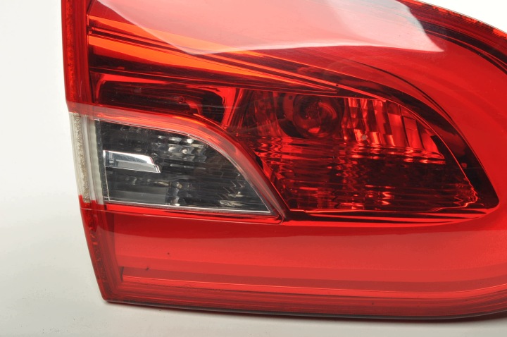 фото №6, Peugeot 308 ii t9 фара левая задняя w крышка багажника 9678098080