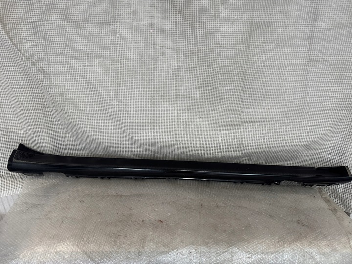 фото №1, Audi etron gt права планка поріг