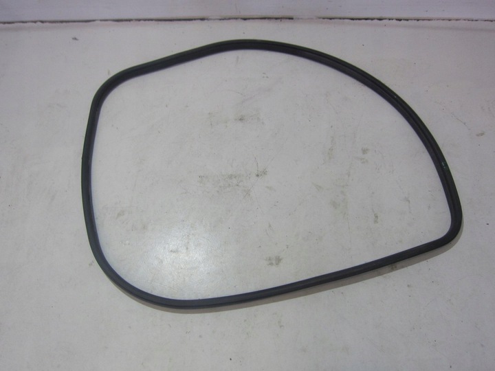 фото №13, Bmw f30 прокладка зад двері ліва права 51357258330