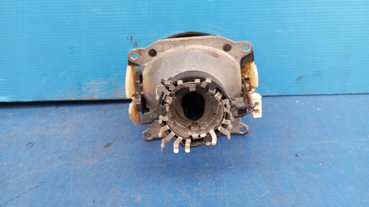 фото №11, Отражатель линза лампы правый перед ксенон 89211280 peugeot 3008 5008