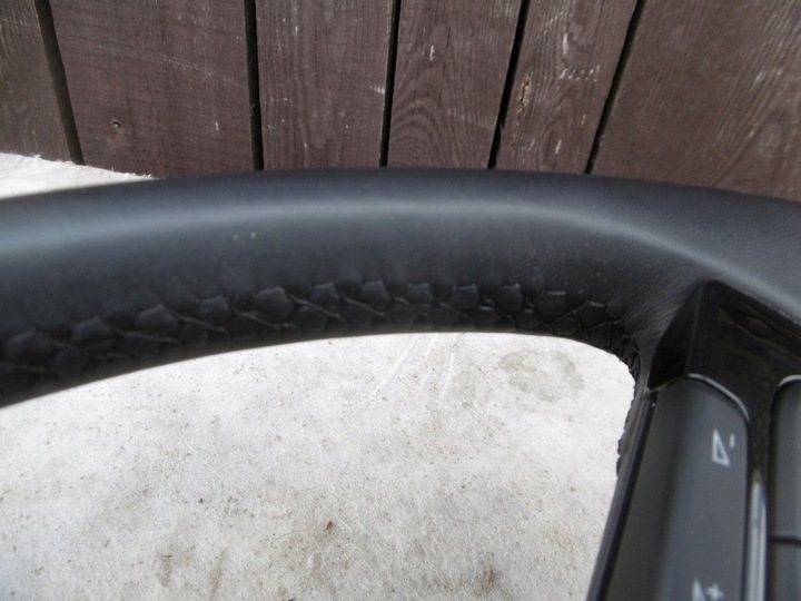 фото №9, Руль многофункциональная vw touran ii 15-