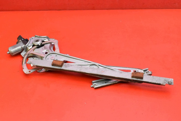 фото №6, Стеклоподъемник правый перед eu 85710-0d100 toyota auris 1 i 3d hb 06-09