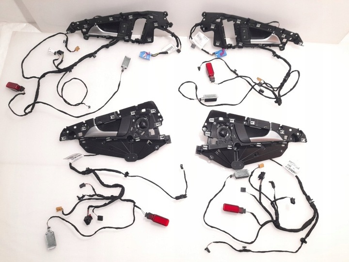 фото №1, A6 c7 4g підсвітка обшивка дверей ambiente ручка led комплект супер стан
