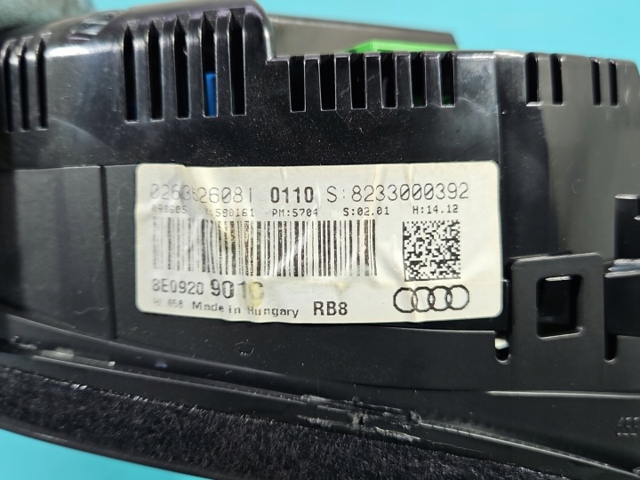 фото №8, Спідометр  audi a4 b7 8e0920901c 1.8t європа