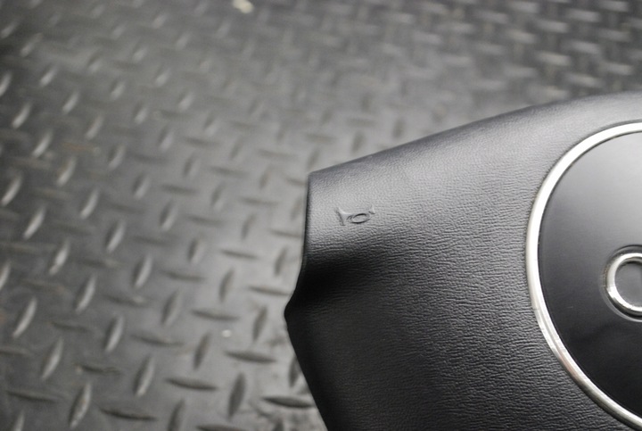 фото №8, Подушка подушка безопасности водителя audi a4 b6 8e0880201l